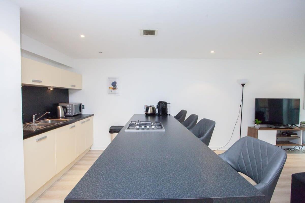 City Centre Apartment W Parking & Hyperoptic Wifi Glasgow Exterior photo