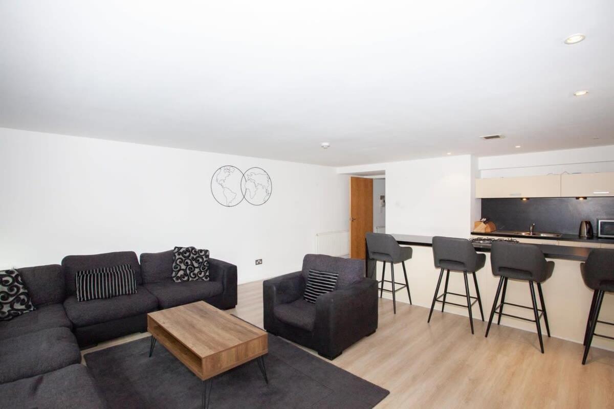 City Centre Apartment W Parking & Hyperoptic Wifi Glasgow Exterior photo